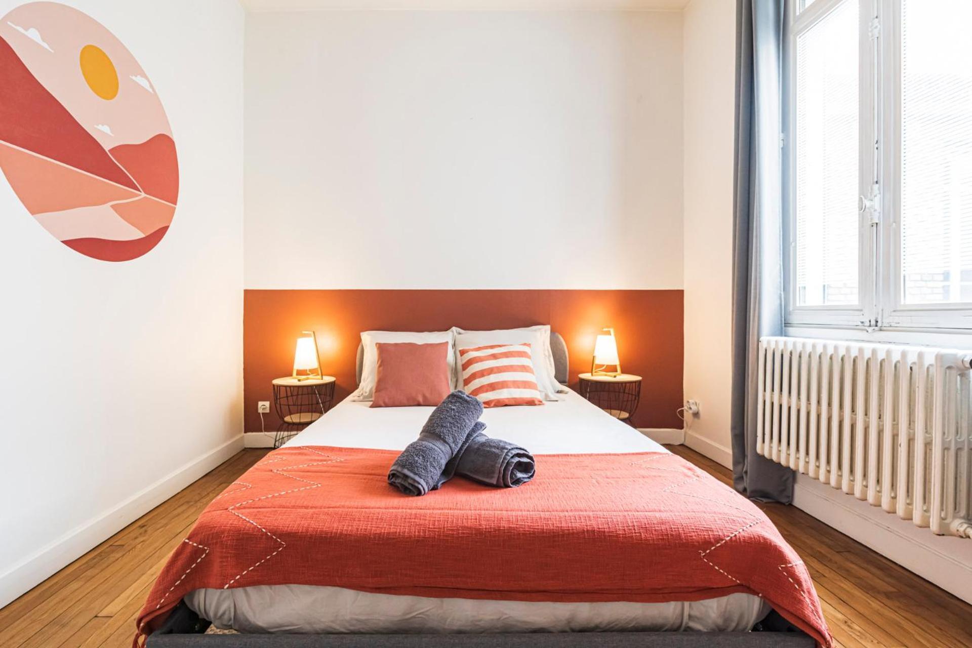 L'Haussmannien - Spacieux 4 Chambres - Centre - Gare Reims Kültér fotó