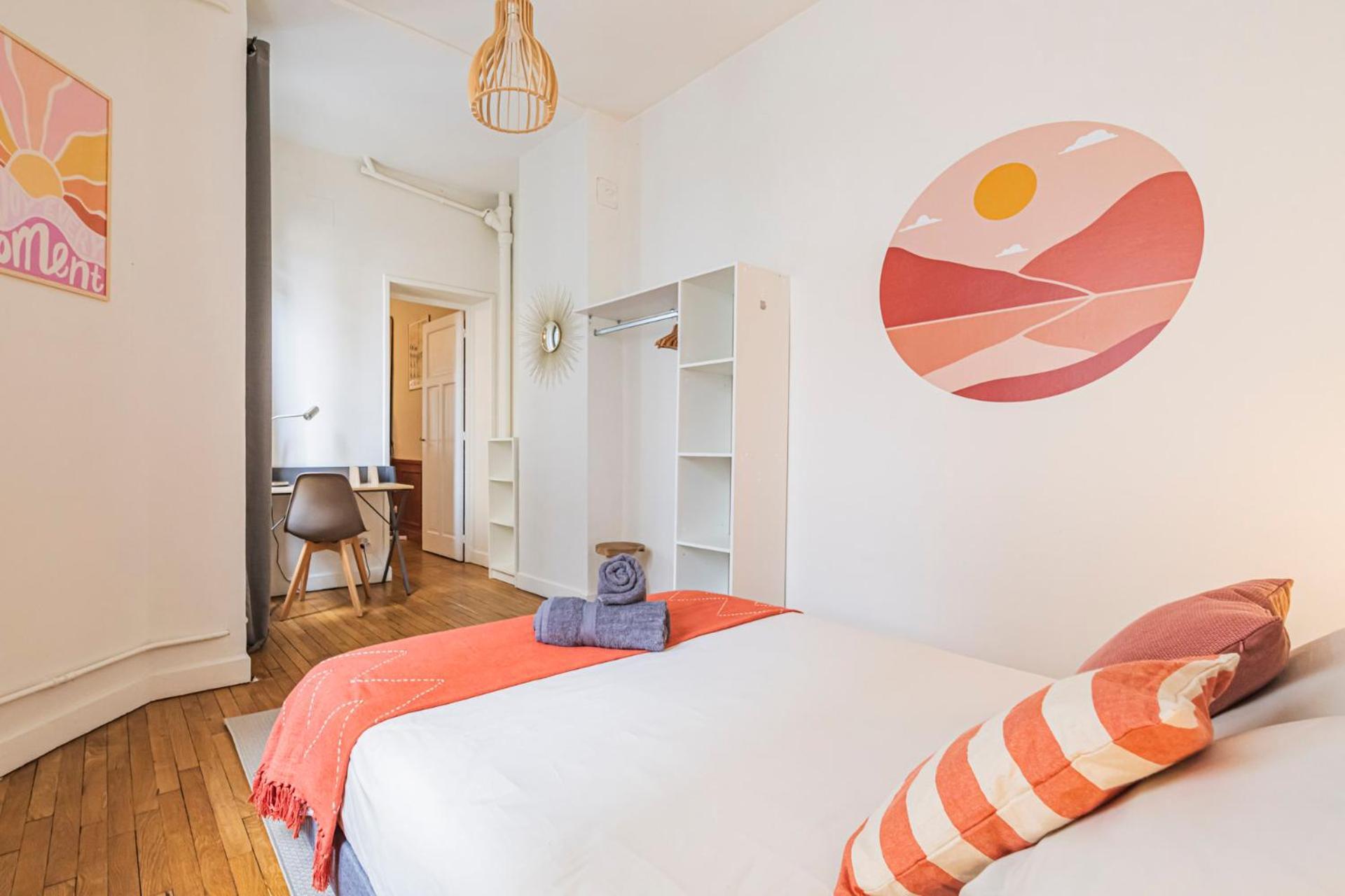 L'Haussmannien - Spacieux 4 Chambres - Centre - Gare Reims Kültér fotó